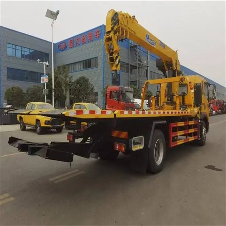 沂水附近小随车吊出租电话，轻松解决搬运烦恼